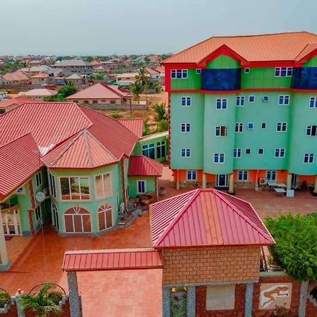 Dc Ambassadors Hotel Dawhwenya Εξωτερικό φωτογραφία