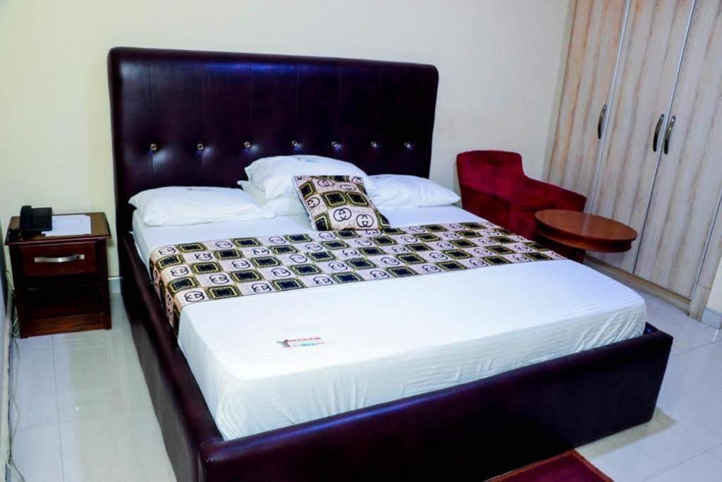 Dc Ambassadors Hotel Dawhwenya Εξωτερικό φωτογραφία