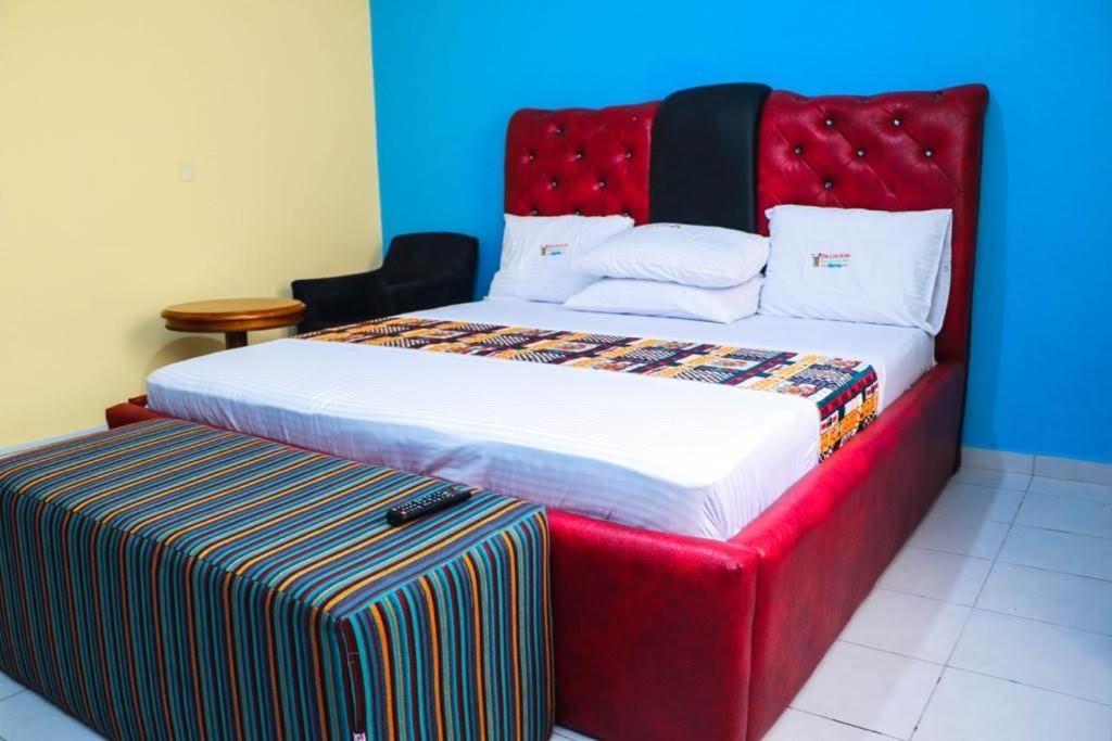 Dc Ambassadors Hotel Dawhwenya Εξωτερικό φωτογραφία