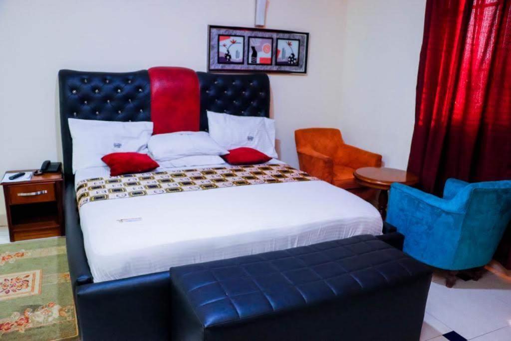 Dc Ambassadors Hotel Dawhwenya Εξωτερικό φωτογραφία